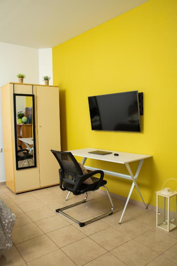 Warm Studio Apartment In Heraklion 외부 사진